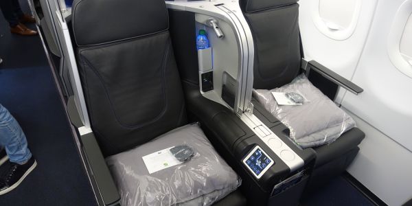 business seats 2 Business class